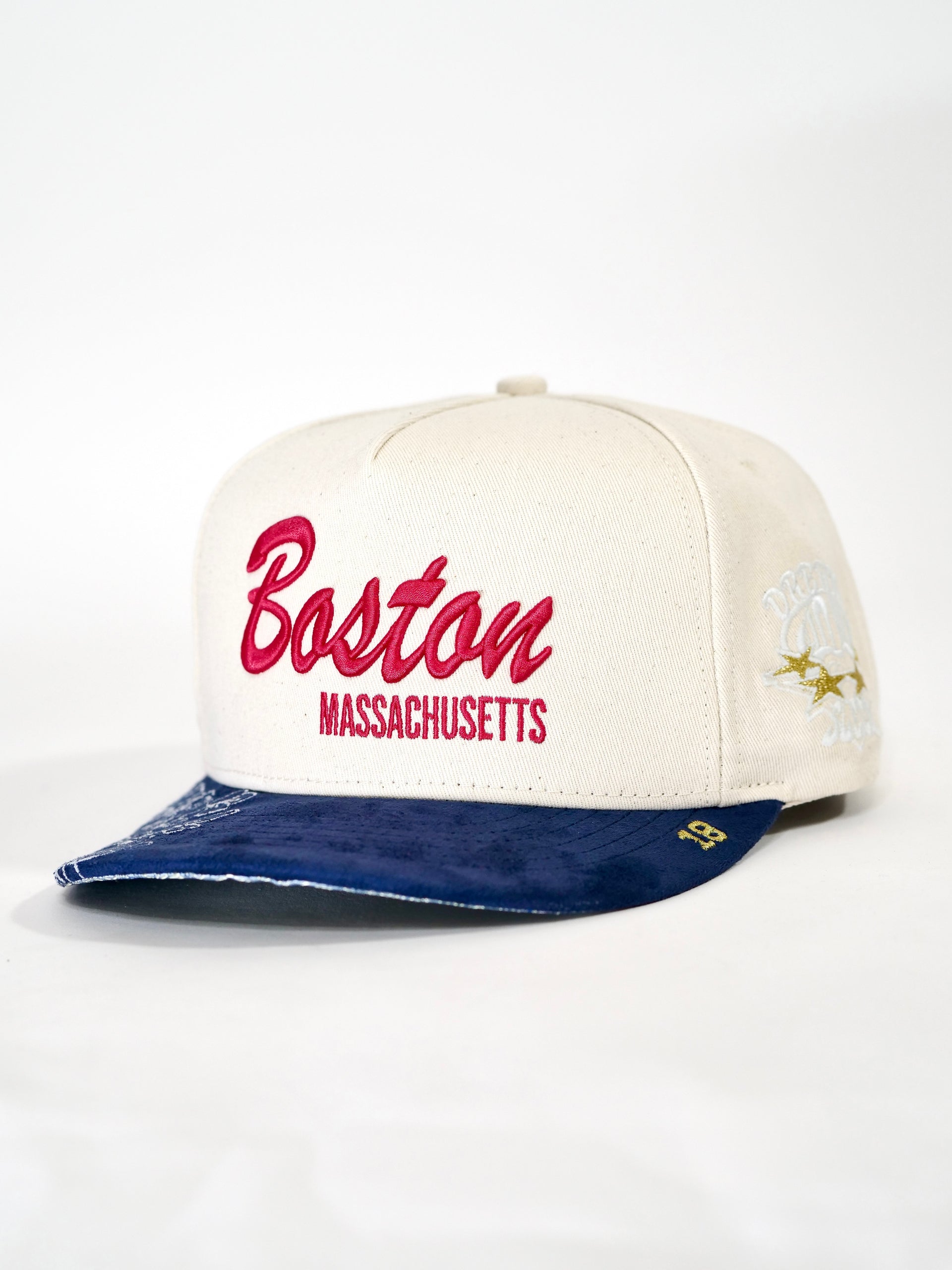 Golden Wat x dvniel.luu Boston Collab (Cream/Blue)