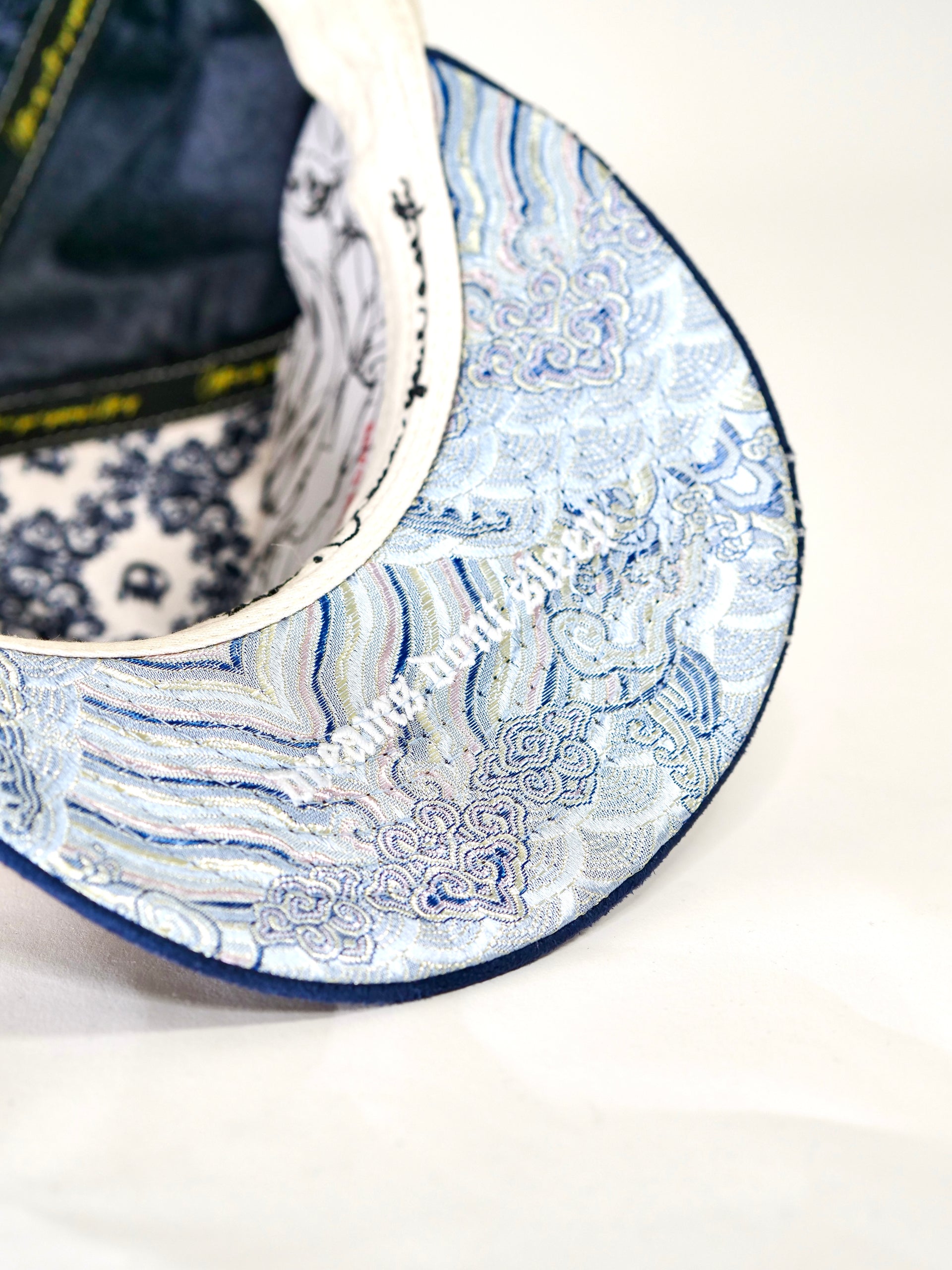 Golden Wat x dvniel.luu Boston Collab (Cream/Blue)