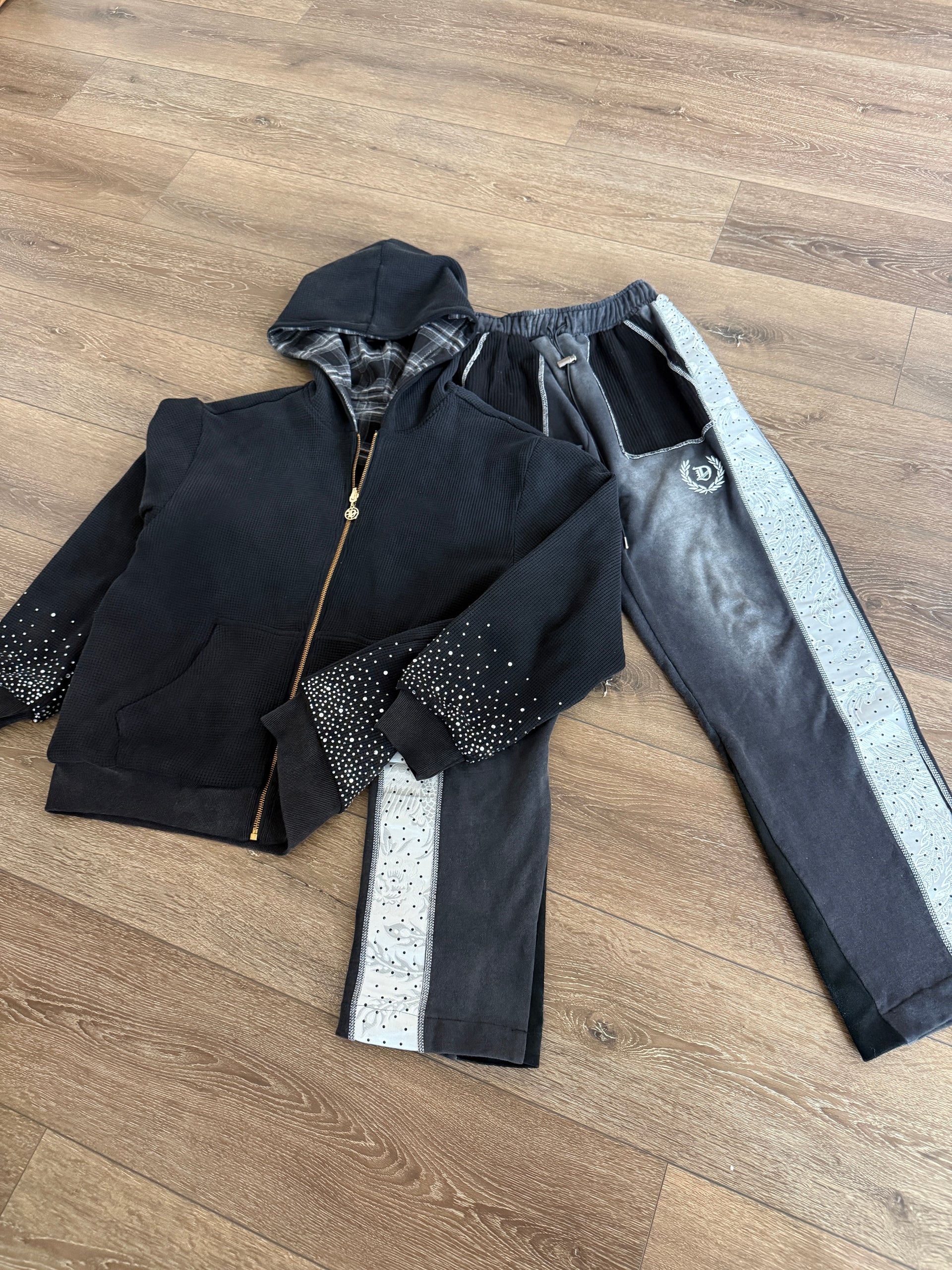 Heavyweight Dyed Sweats (Black Charcoal/White)