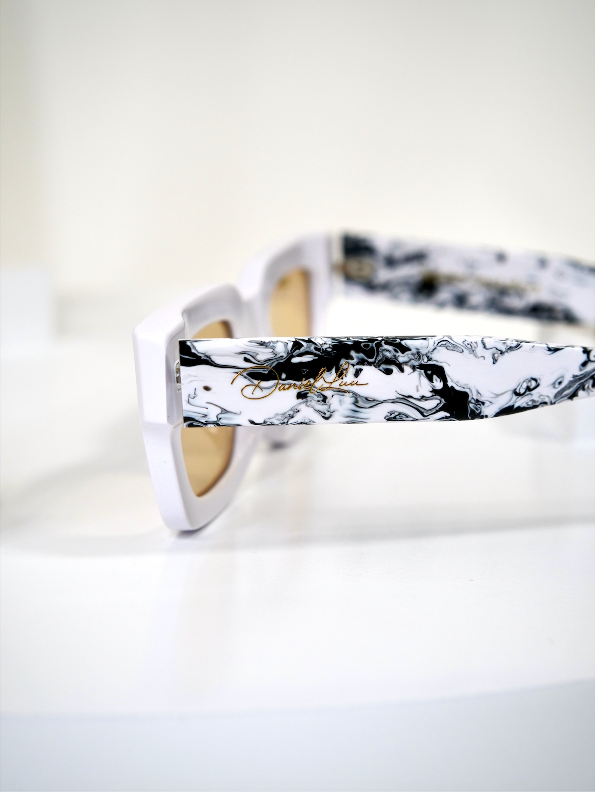 OG Visionary Shades (Marble/White)